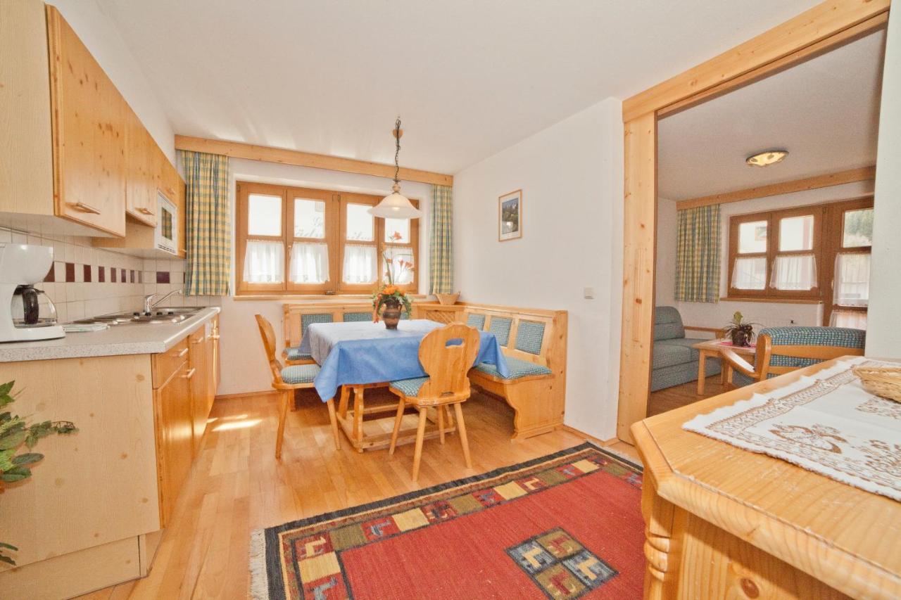Ferienwohnung Chasa Per La Punt Galtür Exterior foto