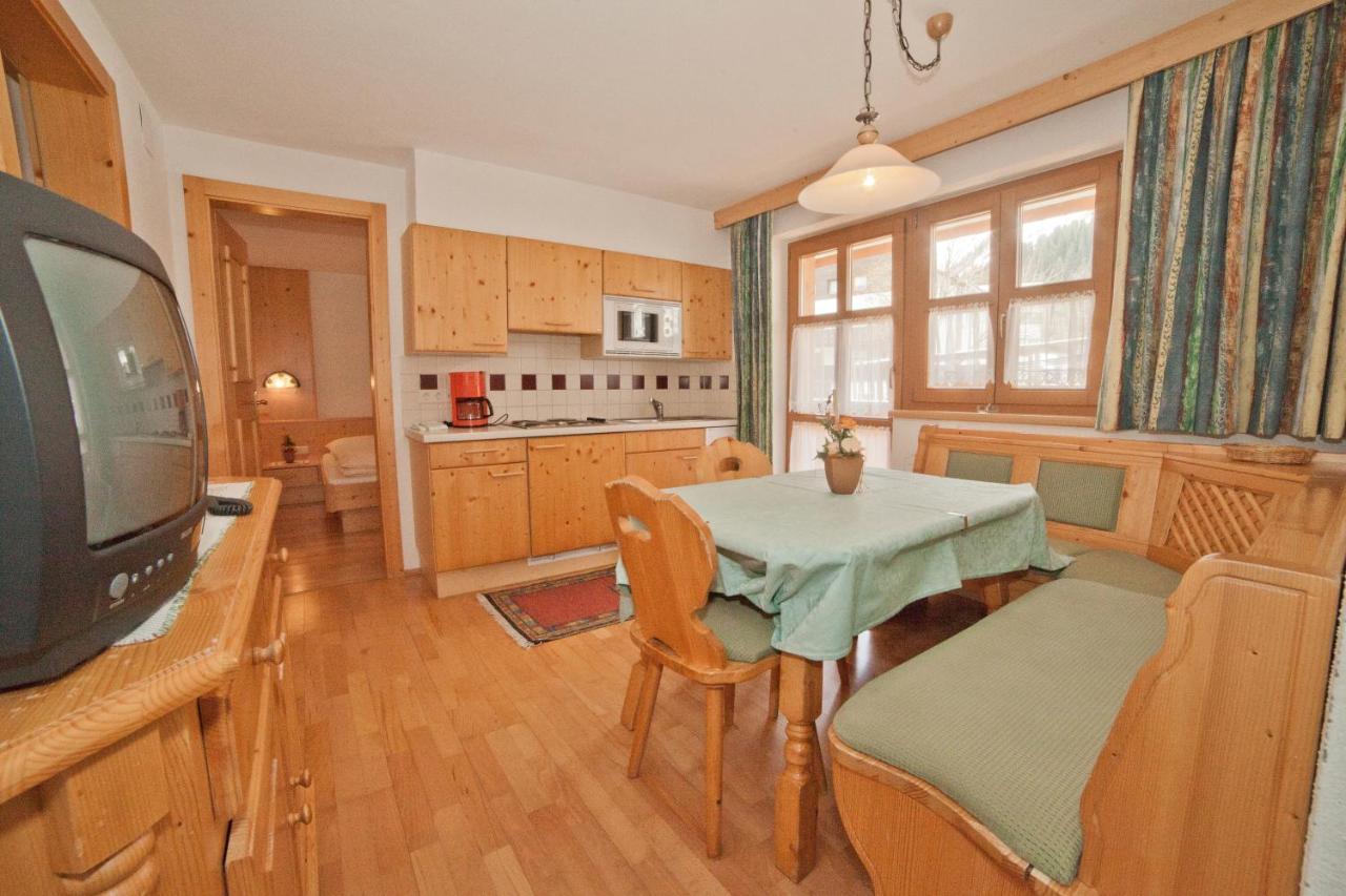 Ferienwohnung Chasa Per La Punt Galtür Exterior foto